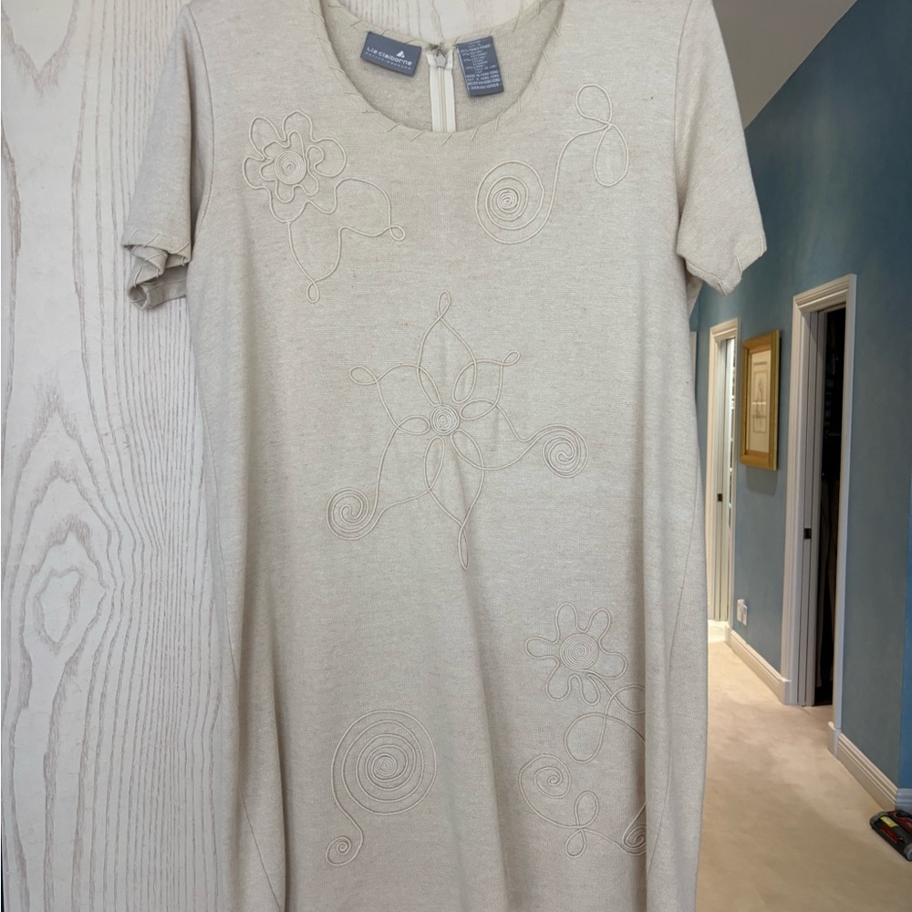 Liz Claiborne Cream Embroidered Short Sleeve Top
